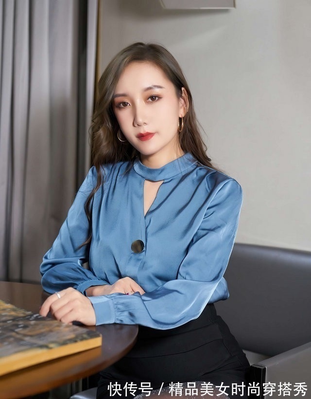 上班族 早春上班族穿搭来啦,蓝色衬衫搭配黑色包臀裙,时尚又耐看