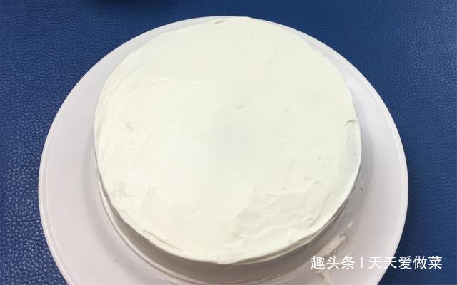 奶油蛋糕的做法居然这么容易,没有转盘和刮刀,简单在家就能做