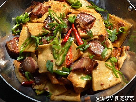 去饭店总要吃的几道菜,开胃解馋,在家做更实惠也更健康!