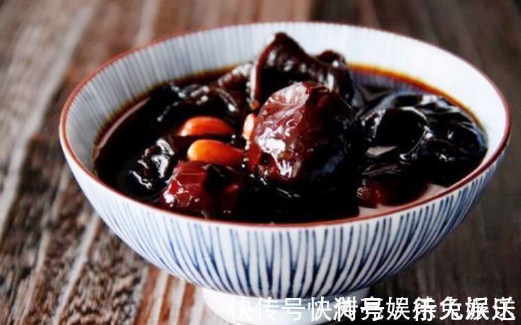 红枣性温|皮肤干燥、瘙痒多半是“血虚”，送你一个补血方，轻松搞定！