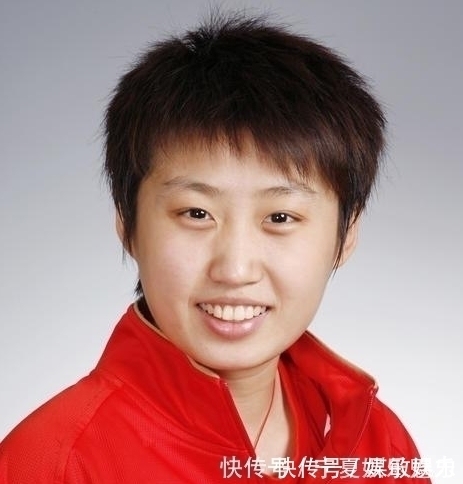 乒乓球|乒乓天才少女黯然退役后,转行成商场精英,如今长相大变样