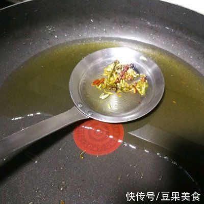  下饭菜-鸡胸肉块香菇豆豉酱