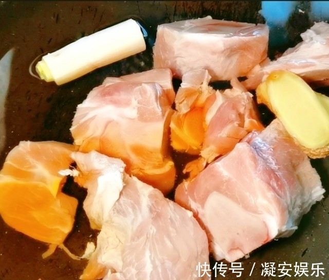 骨头粉丝汤,清淡可口,鲜美滋味