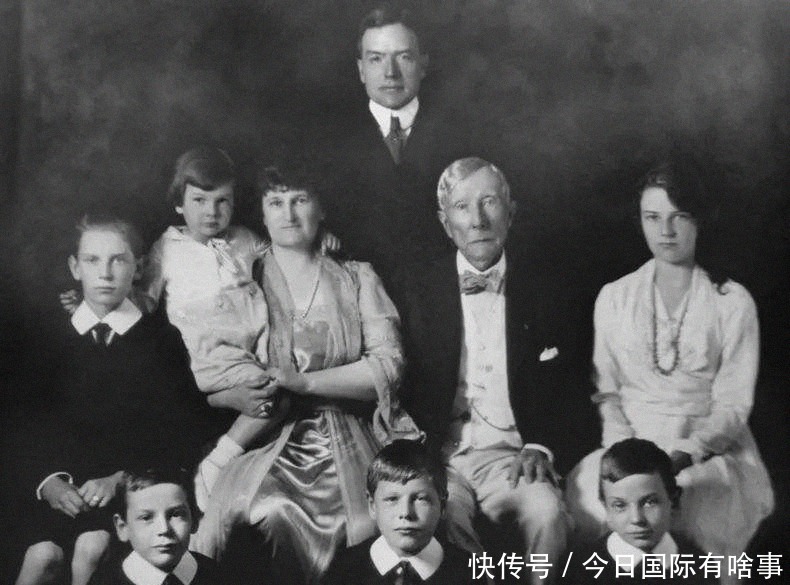 洛克菲勒|从穷小子到世界首富,洛克菲勒凭什么能够成功?