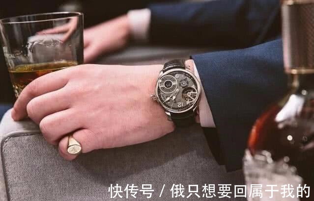 男左女右 为什么“戴手表”要在左手男人必要了解一下,不要一问三不知!