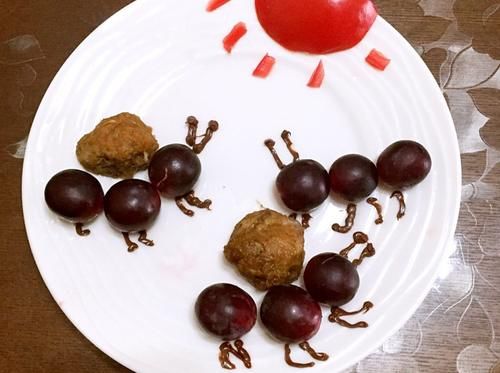  孩子不爱吃水果，做成拼图试试？孩子大口吃，百试百灵，亲测有效