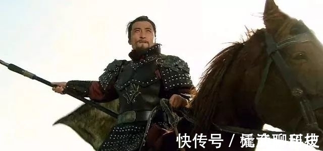 宋江&关胜力压林冲位列五虎之首,论武功,他和林冲到底谁更胜一筹?