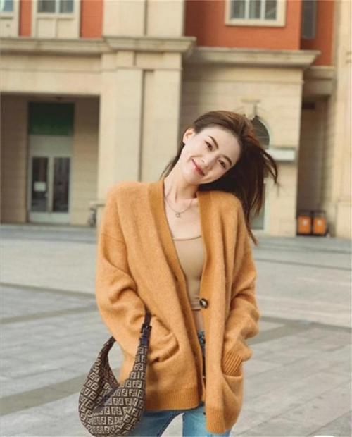 ＂配饰＂如何搭出高级感，记住这几点技巧，成为精致的女人