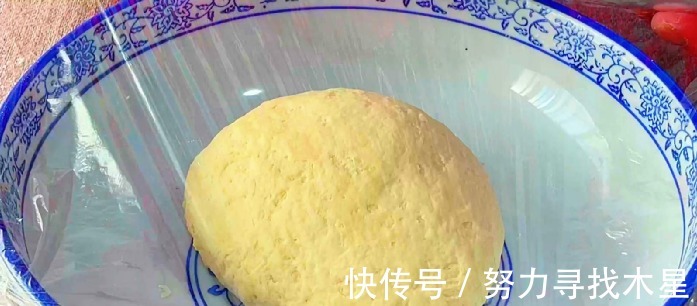 萝卜饺子好吃有技巧,教你调馅方法,鲜嫩多汁,全家人都说香!