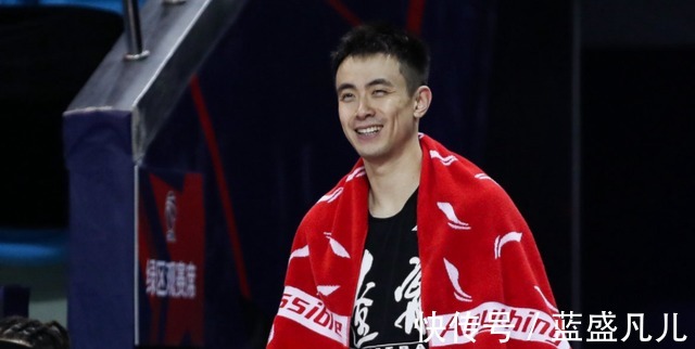 萨林杰|辽宁男篮太轻敌!贺希宁18分,赵继伟单骑救主,杨鸣不满裁判!
