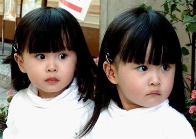 爷爷|爸爸姓“滚”,给双胞胎起名想破脑袋,爷爷随口一说,民警都赞叹