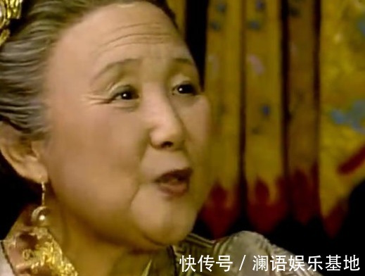 薛家!寄居贾府的两家人,一家想撵也撵不走,一家想留也留不住