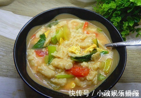 疙瘩汤|西红柿疙瘩汤,面疙瘩总是做不好?试试这个办法,大小均匀又入味
