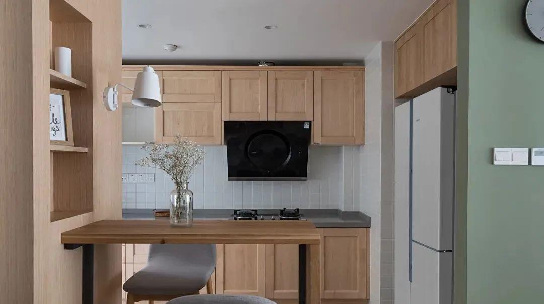 操作台|小户型这样装吧台,既是隔断又是餐桌,情调满分还不占空间!