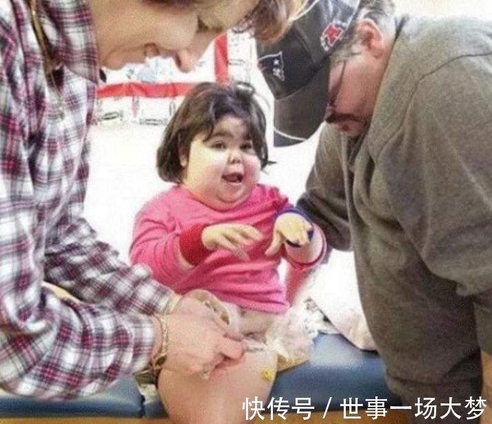 童话故事|还记得那位患“美人鱼病”的人吗?她后来怎么样了?