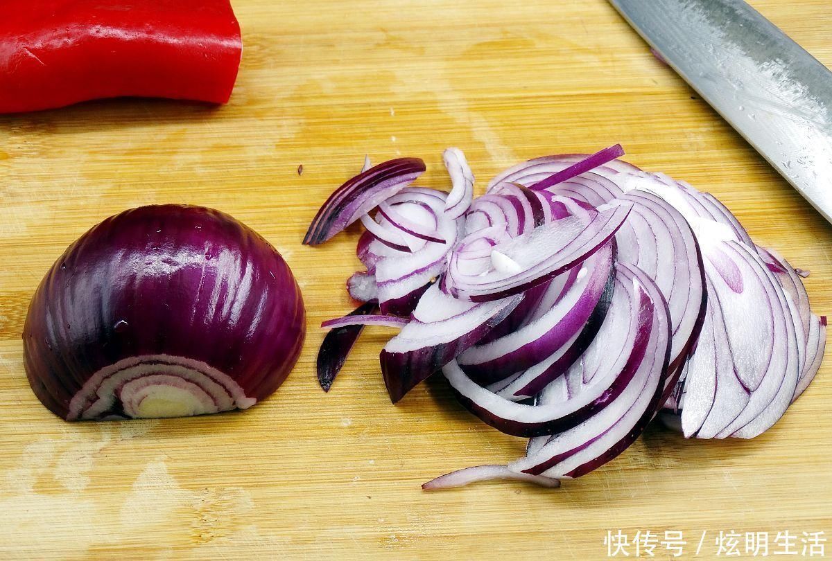 并发症|高血压的“诱因”不是盐，而是它，若想稳定血压，多吃2物