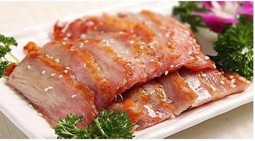 饮水|羊肉是甲状腺疾病的发物吗?除了羊肉外,这三种肉类也尽量少吃