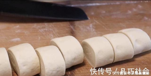 面粉|蒸馒头,只加酵母就大错特错了,教你蒸出又香又白蓬松柔软的馒头