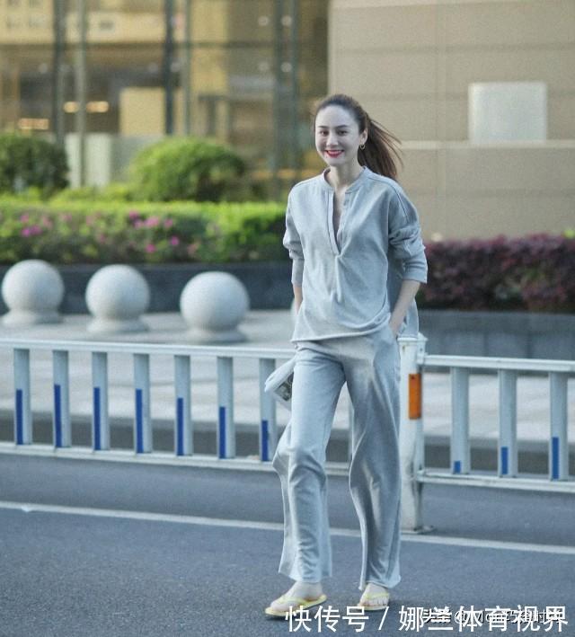 蕾丝|别让年龄限制你的时尚!50岁女人穿衣要“得体”,不显老也不装嫩