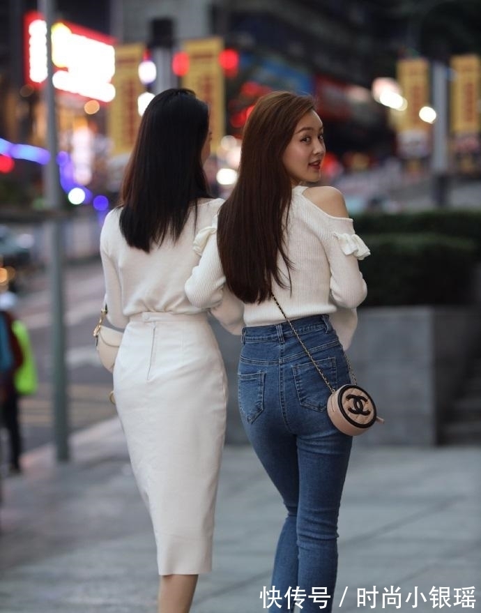 差距|裙子和蜜桃裤的差距,从背影就能判断出了吧?