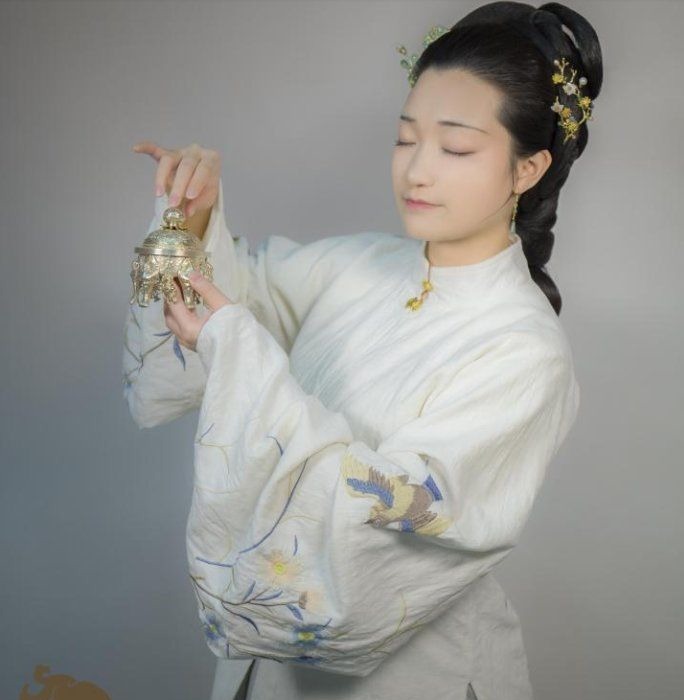 书生!这个女人才是林黛玉的原型,连曹雪芹都得叫她姑奶奶