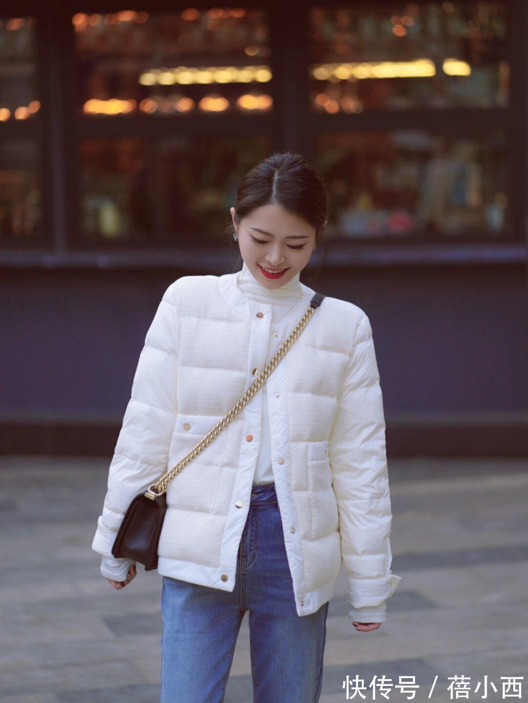 博主 精致的女人最爱穿“小香风羽绒服”,选这4款来搭配,高级又时髦