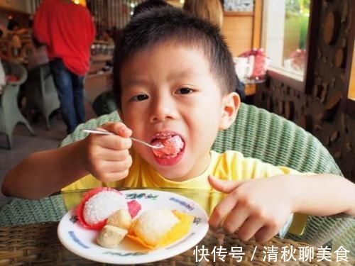 积食|奉劝家长3岁内的孩子,这些辅食尽量别喂了,容易积食还不长高
