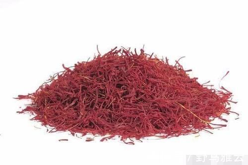 桑叶|白发多别忙拔，洗头时加点它，白发悄悄黑回来，还能防“脱发”