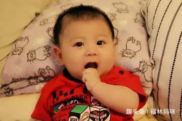 黑白|1岁内的宝宝有哪些敏感期这些敏感期,是宝宝成长的关键时期