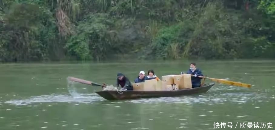 《向往的生活》里的“重大安全隐患”,导演为何要“自欺欺人”?