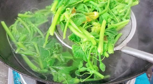 城里人|立秋以后，这菜要抓紧吃，营养极高，一煮一拌，给肉不换，真好吃