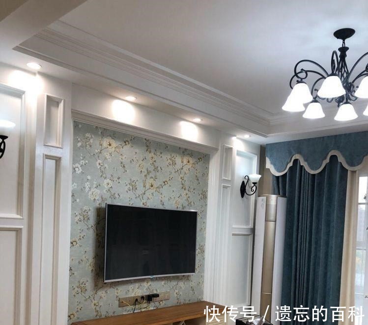 装修|老公坚持砸掉卧室飘窗,又让木工打了个新的,硬生生多出个榻榻米!