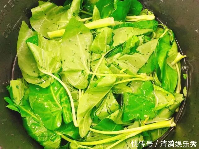  便宜|夏季这菜正便宜，2元钱一捆，但钙含量却是黄瓜9倍，土豆13倍