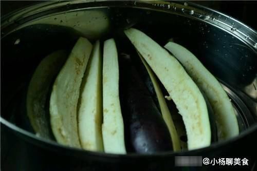 凉拌汁|茄子不油腻吃法，不炸不炒不费油，清爽下饭，家里茄子都不够吃