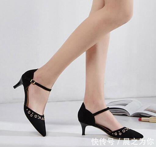 尖头 尖头高跟鞋高街的时尚范,让女人拥有美丽的身材!