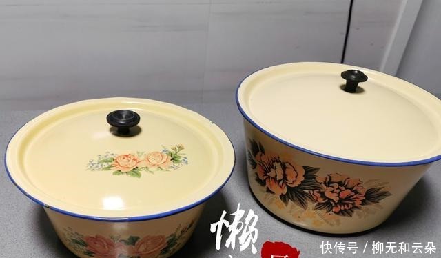 自己在家熬猪油,多做这几步,猪油又香又白不变味