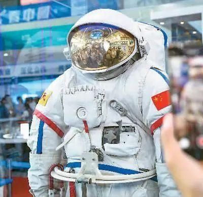 太空闻起来像烤牛排、宇航服源自皮皮虾…中国航天莫不是“吃货”属性？