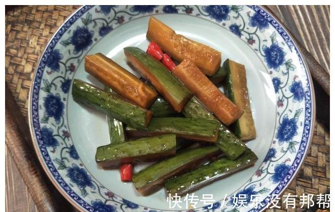 小米辣|腌黄瓜配方,婆婆用了20年的法子,黄瓜脆爽入味,不易坏