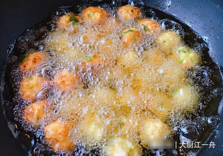 冬天要多吃白萝卜，分享4道萝卜的做法，好吃实惠，天天吃不重样