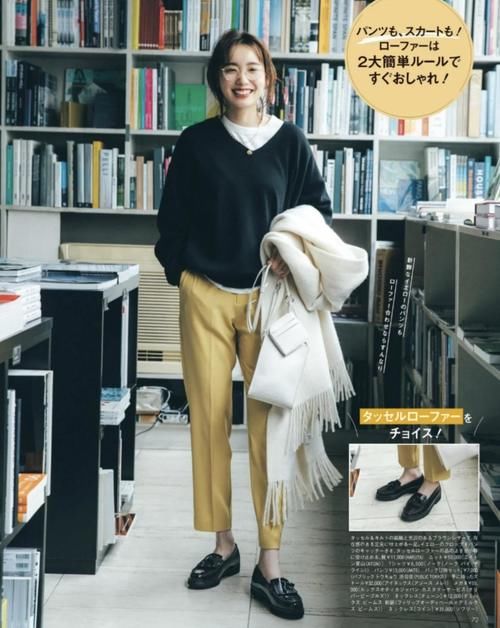 卫衣很难穿出时尚感？新的穿搭方式来袭，高级又洋气