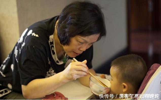 睡眠质量|紧急提醒:父母3种喂饭方式,要立即停止!喂一次,脾胃伤一分!