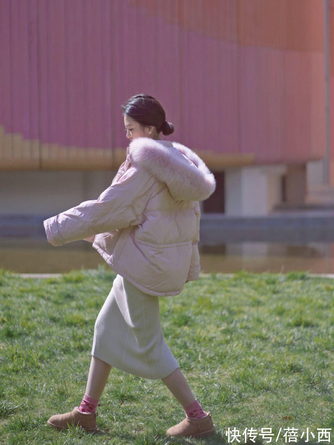 冬季|女人要活得漂亮，更要穿得漂亮！冬季这样穿“羽绒服”，真显气质