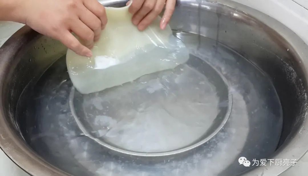 凉皮又出新吃法，不洗面不刷油，张张劲道不糟烂，学会都能开店了