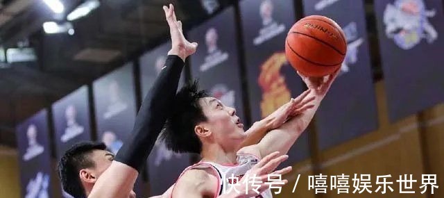 籃板|趙睿禁賽，徐杰傷退，胡明軒還能休息17分鐘，杜鋒才是YYDS