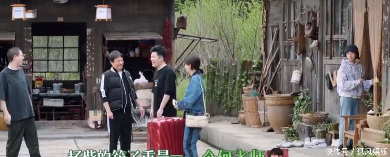 张子枫 《向往的生活》看了陈赫和李诞的奥特曼,妹妹你还相信有光吗?