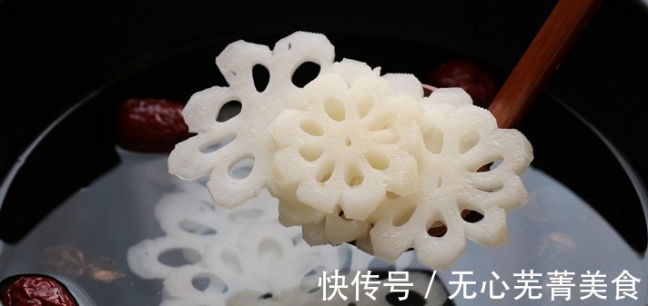 秋季|秋天要多吃莲藕，教你简单做法，不炖不凉拌，面如桃花好入秋！