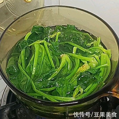 玉米面菜|健康美味粗粮细作~玉米面菜团子，寒冷冬日里必备哦