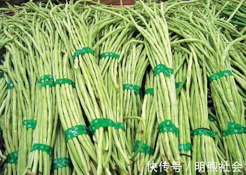 四类菜吃的时候一定要焯水，很多人没有做到，危害身体健康