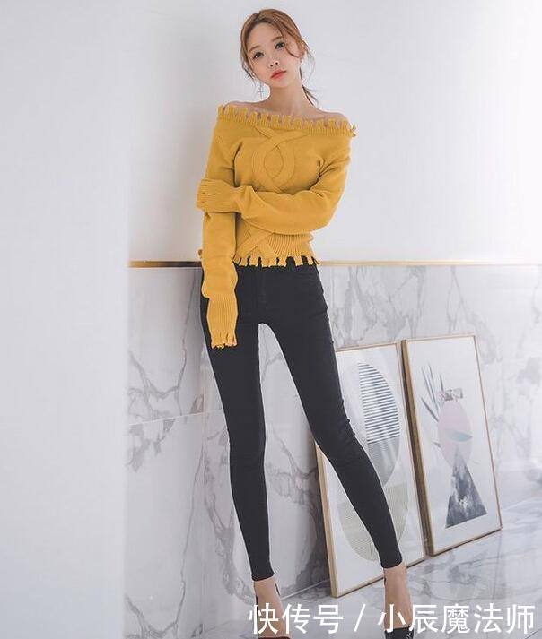 完美腿型的牛仔裤美女，穿出曼妙动人的身材，潇洒不失优雅