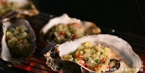 与异性吃烧烤,千万别点这4道菜,吃着是很香,但却很尴尬